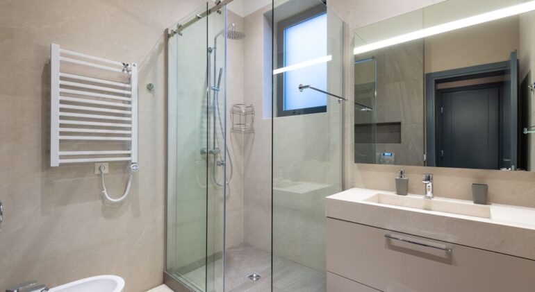 rénovation salle de bain Wallonie plomberie douche évacuation
